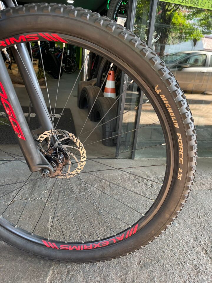 Bicicleta Mountain Bike (MTB) Oggi Hacker Sport Aro 29 em Maringá / PR | Bazar Bikes Anúncio Bazar Bikes