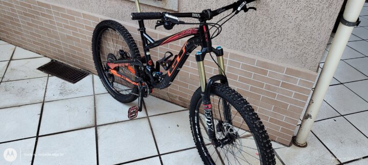 Bicicleta Mountain Bike (MTB) GT Force Curso 160mm | Bazar Bikes Anúncio Bazar Bikes