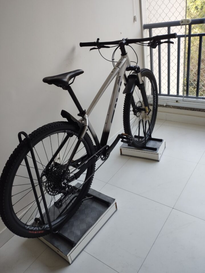 Bicicleta Mountain Bike (MTB) Rava Rakan Aro 29 | Bazar Bikes Anúncio Bazar Bikes