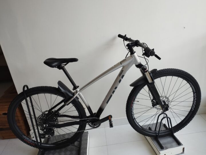 Bicicleta Mountain Bike (MTB) Rava Rakan Aro 29 | Bazar Bikes Anúncio Bazar Bikes