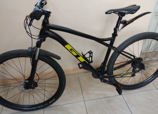 Bicicleta Mountain Bike (MTB) GT Avalanche Sport Aro 29
