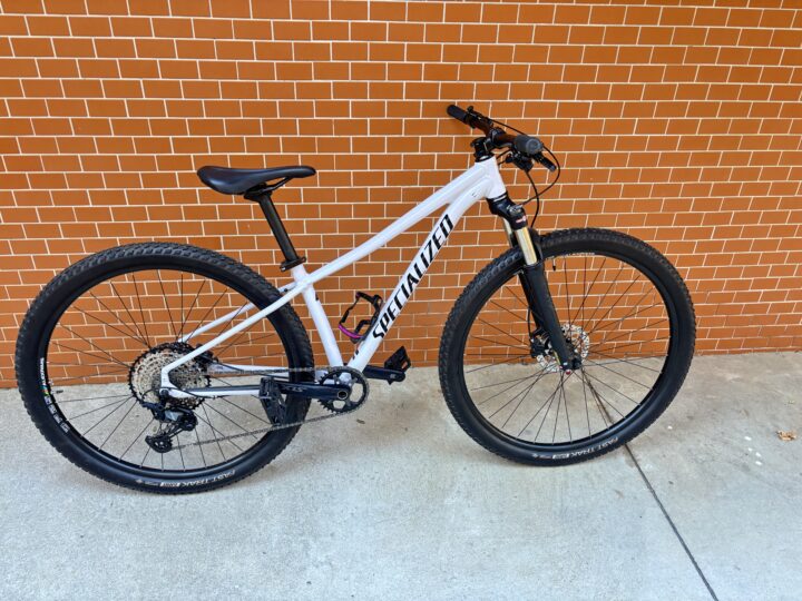 Bicicleta Mountain Bike (MTB) Specialized Rockhopper Quadro 13'(33cm) | Bazar Bikes Anúncio Bazar Bikes