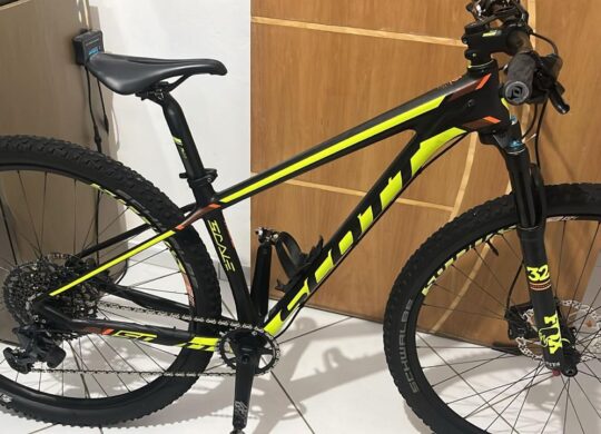 Bicicleta Mountain Bike (MTB) Scoot Scale 930 Aro 29