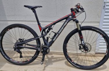 Bicicleta Mountain Bike (MTB) Rocky Mountain Element Aro 29