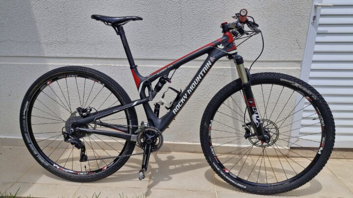 Bicicleta Mountain Bike (MTB) Rocky Mountain Element Aro 29 | Bazar Bikes Anúncio Bazar Bikes