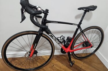 Bicicleta Speed Oggi Cadenza 500 Disc Quadro 21'(54cm)