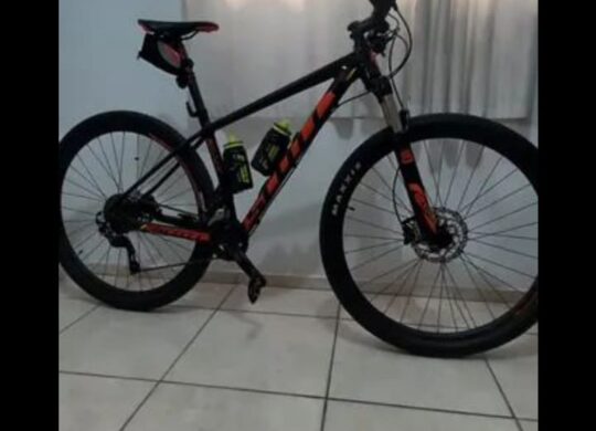 Bicicleta Mountain Bike (MTB) Scoot Scale 970 Velocidade 18V