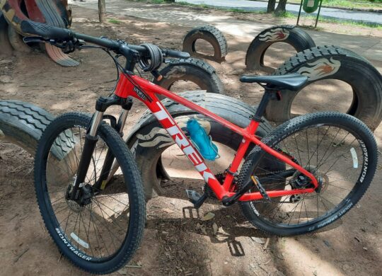 Bicicleta Mountain Bike (MTB) Trek Marlin 6 Quadro 17'(43cm)