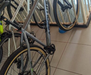 Bicicleta Mountain Bike (MTB) Absolute Nero Freio Hidraulico