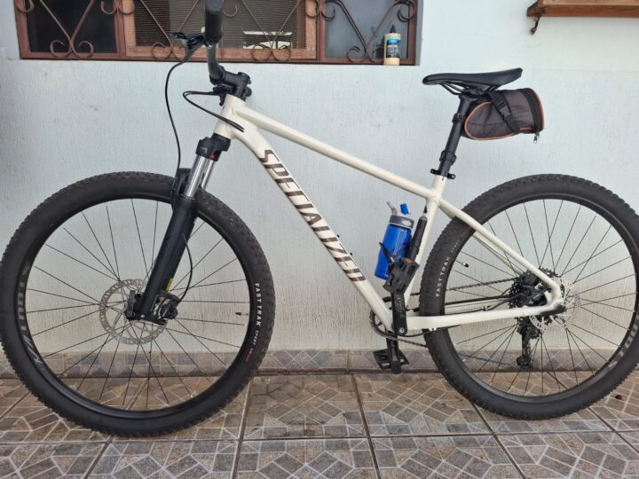 Bicicleta Mountain Bike (MTB) Specialized Bicicleta Specialized rockhopper aro 29 Aro 29 | Bazar Bikes Anúncio Bazar Bikes