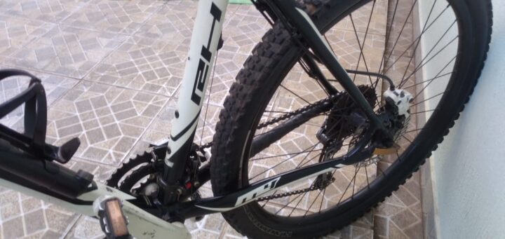 Bicicleta Mountain Bike (MTB) Specialized Comp Aro 26 | Bazar Bikes Anúncio Bazar Bikes