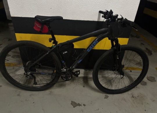 Bicicleta Mountain Bike (MTB) Caloi Explorer Comp Aro 29