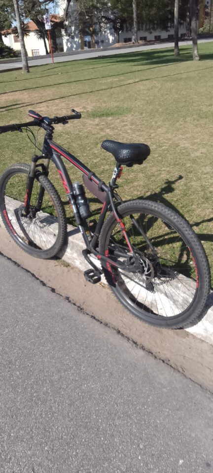 Bicicleta Mountain Bike (MTB) Oggi Hacker Sport Aro 29 em Rio de Janeiro / RJ | Bazar Bikes Anúncio Bazar Bikes