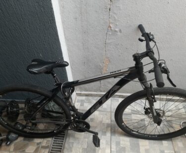 Bicicleta Mountain Bike (MTB) GT GTS Aro 29