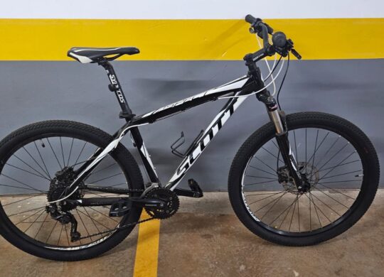 Bicicleta Mountain Bike (MTB) Scoot Contessa 720, modelo 2017 Aro 27.5