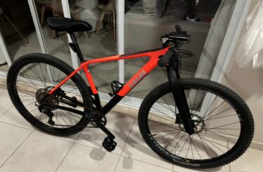 Bicicleta Mountain Bike (MTB) Caloi Elite Carbom Sport Aro 29