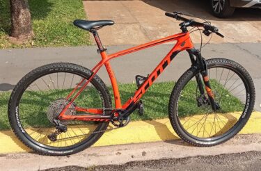 Bicicleta Mountain Bike (MTB) Scoot Scale 930 Aro 29