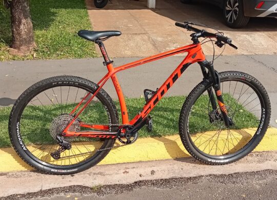 Bicicleta Mountain Bike (MTB) Scoot Scale 930 Aro 29