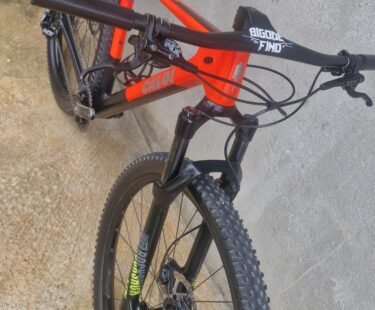 Bicicleta Mountain Bike (MTB) Caloi Elite Carbom Sport Aro 29