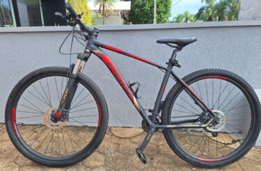 Bicicleta Mountain Bike (MTB) Oggi Big Whell 7.0 Freio Hidraulico