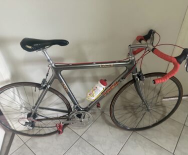 Bicicleta Speed Trek Trek 5500 OCLV Aro 700C