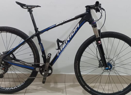 Bicicleta Mountain Bike (MTB) Merida BigNine Aro 29
