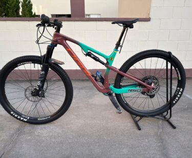 Bicicleta Mountain Bike (MTB) Oggi Cattura Pro T-20 Aro 29 Quadro 17 12V