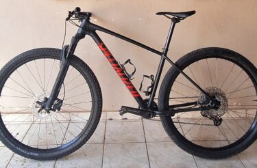 Bicicleta Mountain Bike (MTB) Specialized Chisel Aro 29 Quadro 17 12V