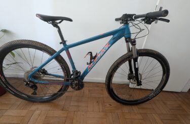 Bicicleta Mountain Bike (MTB) Audax ADX 200 Aro 29 Quadro 17 20V