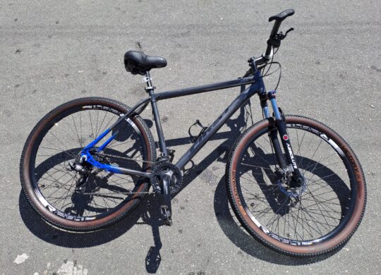 Bicicleta Mountain Bike (MTB) First Smitt Aro 29 Quadro 21 21V | Bazar Bikes Anúncio Bazar Bikes