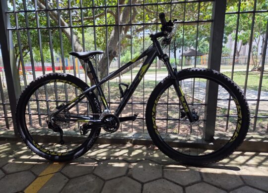 Bicicleta Mountain Bike (MTB) Sense Fun Evo Aro 29 Quadro 15 18V