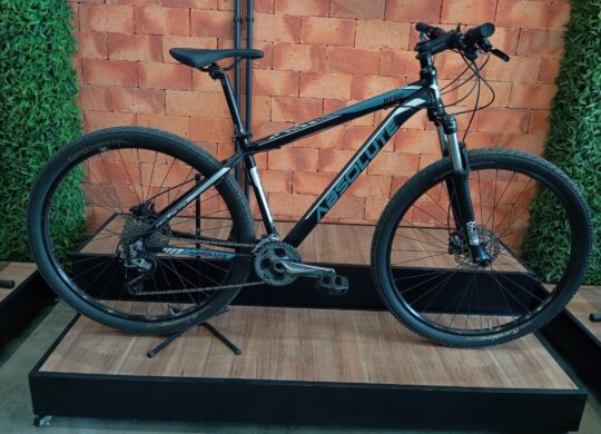 Bicicleta Mountain Bike (MTB) Absolute Nero Aro 29 Quadro 17 27V