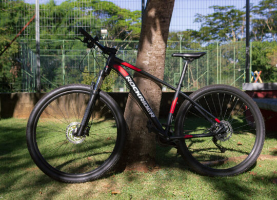 Bicicleta Mountain Bike (MTB) RockRide ST 500 Aro 29 Quadro 19 30V