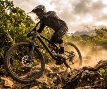 Raio-X da MTB usada: os vícios ocultos em quadros e suspensões que custam caro