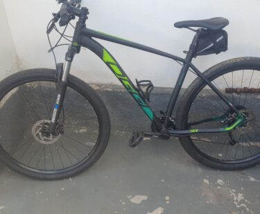 Bicicleta Mountain Bike (MTB) Oggi Big Whell 7.0 Aro 29 Quadro 17 18V