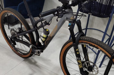 Bicicleta Mountain Bike (MTB) Oggi Cattura Pro T-20 Aro 29 Quadro 17 12V