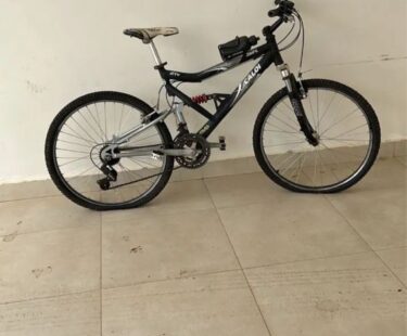 Bicicleta Urbana Caloi Montana full Suspension 21V Aro 26 Quadro 15 21V, Bazar Bikes Bicicleta Urbana Caloi Montana full Suspension 21V Aro 26 Quadro 15 21V