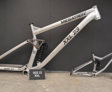 Quadro tamanho 23 (XXL) é a opção segura para ciclistas acima de 1,95 m