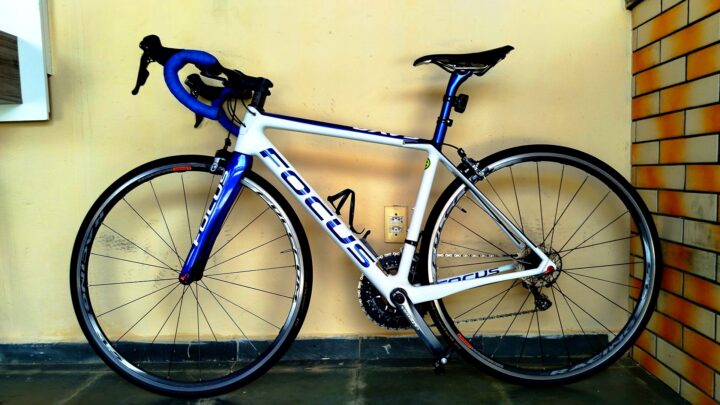 Bicicleta Speed Focus Izalco Max Aro 700c Quadro 52 22V | Bazar Bikes Anúncio Bazar Bikes