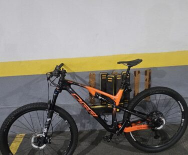 Bicicleta Mountain Bike (MTB) Oggi Cattura Pro T-20 Aro 29 Quadro 21 12V, Bazar Bikes Bicicleta Mountain Bike (MTB) Oggi Cattura Pro T-20 Aro 29 Quadro 21 12V