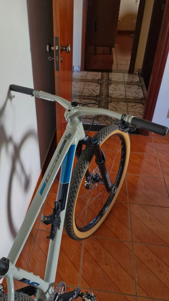 Bicicleta Mountain Bike (MTB) Sense Impact Race Aro 29 Quadro 17 12V | Bazar Bikes Anúncio Bazar Bikes