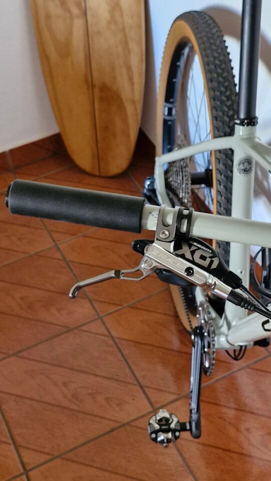 Bicicleta Mountain Bike (MTB) Sense Impact Race Aro 29 Quadro 17 12V | Bazar Bikes Anúncio Bazar Bikes