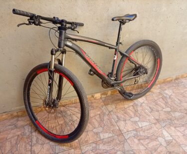 Bicicleta Mountain Bike (MTB) Shimano Altus Aro 29 Quadro 17 21V, Bazar Bikes Bicicleta Mountain Bike (MTB) Shimano Altus Aro 29 Quadro 17 21V