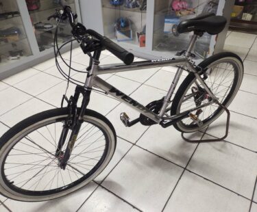 Bicicleta Mountain Bike (MTB) Track TK3 TB 200 Aro 26 Quadro 17 7V