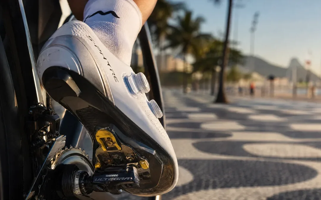 Material do taquinho define desgaste e firmeza no encaixe do pedal