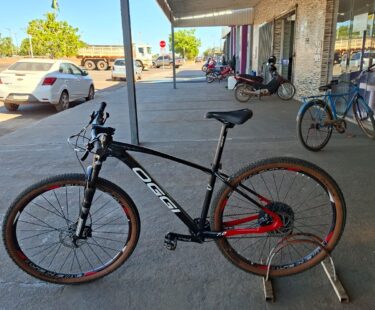 Bicicleta Mountain Bike (MTB) Oggi Big Whell 7.2 Aro 29 Quadro 17 12V