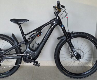 Bicicleta Mountain Bike (MTB) Elétrica Specialized Expert Carbon Aro 29 Quadro 54 12V, Bazar Bikes Bicicleta Mountain Bike (MTB) Elétrica Specialized Expert Carbon Aro 29 Quadro 54 12V