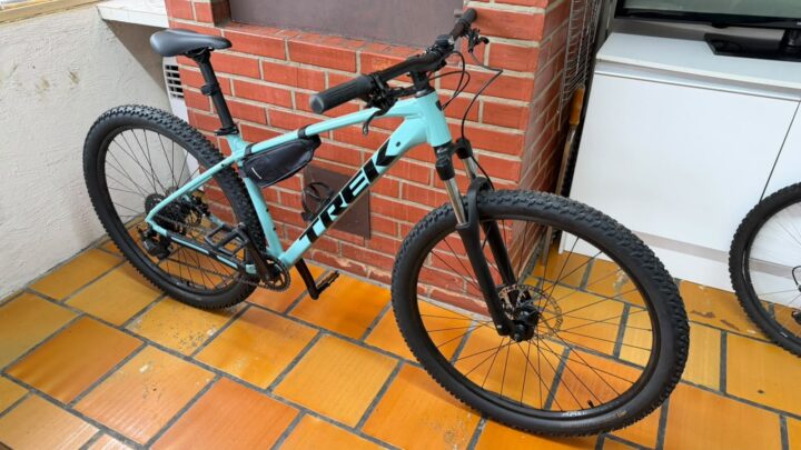 Bicicleta Mountain Bike (MTB) Trek Marlin 4 Aro 29 Quadro 17 8V | Bazar Bikes Anúncio Bazar Bikes