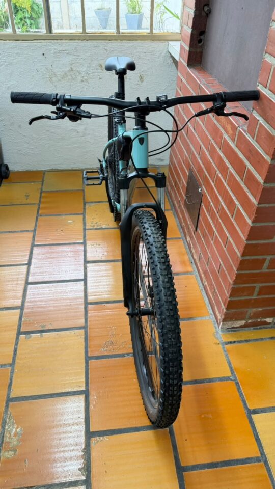 Bicicleta Mountain Bike (MTB) Trek Marlin 4 Aro 29 Quadro 17 8V | Bazar Bikes Anúncio Bazar Bikes