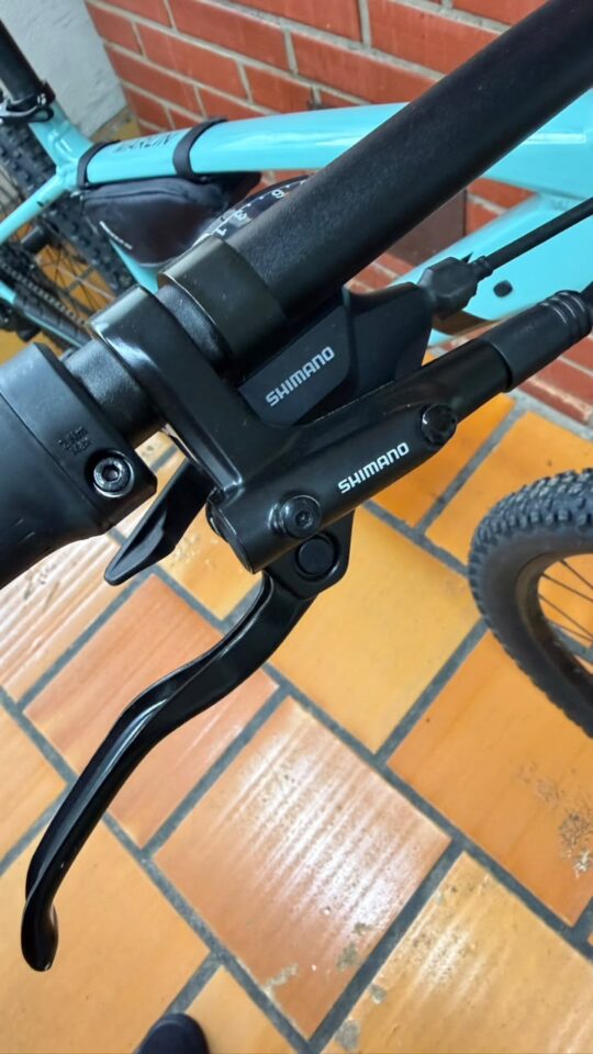 Bicicleta Mountain Bike (MTB) Trek Marlin 4 Aro 29 Quadro 17 8V | Bazar Bikes Anúncio Bazar Bikes